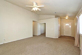 3012 Turning Leaf St in Caldwell, ID - Building Photo - Building Photo
