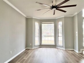 1809 Springwater Dr in Round Rock, TX - Foto de edificio - Building Photo