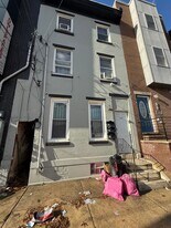 1630 N Sydenham St in Philadelphia, PA - Building Photo
