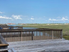 14813 LEEWARD Dr in Corpus Christi, TX - Building Photo - Building Photo