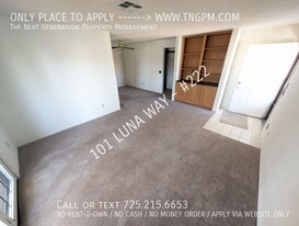 101 Luna Way in Las Vegas, NV - Building Photo - Building Photo