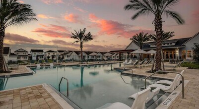 8925 Livigno Wy in Kissimmee, FL - Building Photo - Building Photo