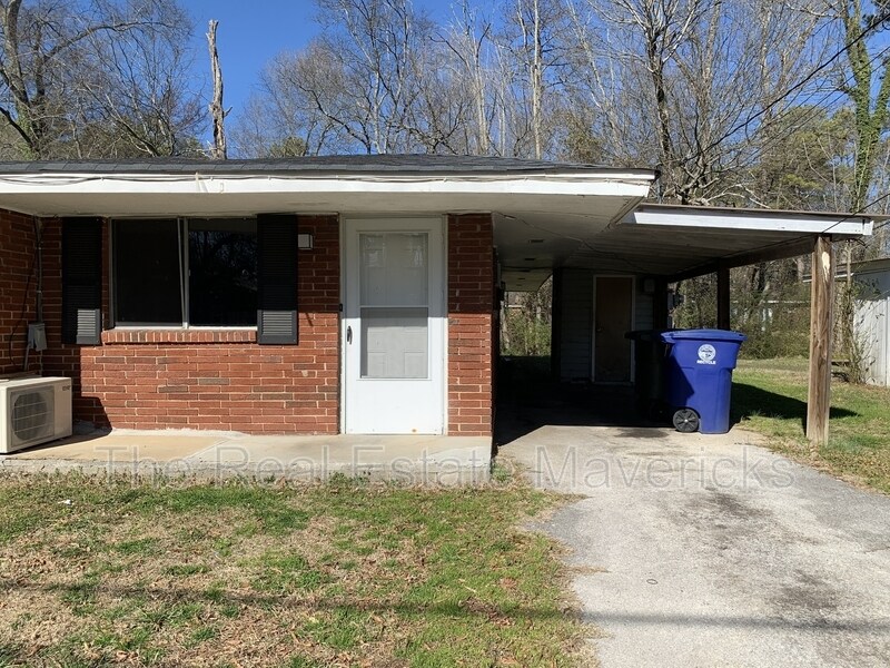 4731 Rogers Rd in Chattanooga, TN - Building Photo