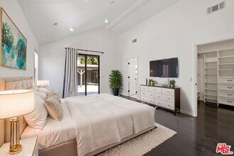 2170 Linnington Ave in Los Angeles, CA - Building Photo - Building Photo