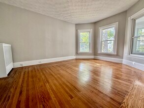 31 Park St, Unit 1 in Medford, MA - Building Photo - Building Photo
