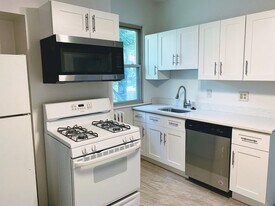 5542 Fair Oaks St in Pittsburgh, PA - Building Photo