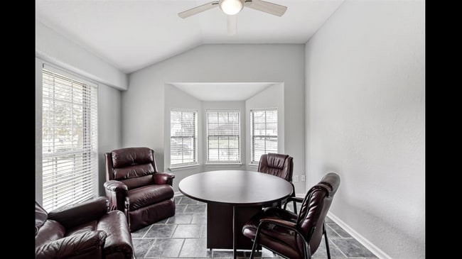 21606 Glenbranch Dr in Spring, TX - Building Photo - Building Photo
