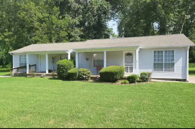 Room in Duplex on New Dawn Ct in Jonesboro, GA - Building Photo - Building Photo