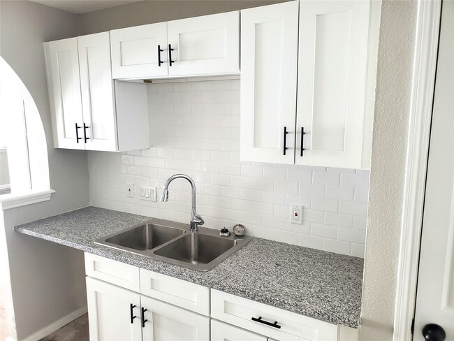 property at 1903 Golden Pheasant Dr