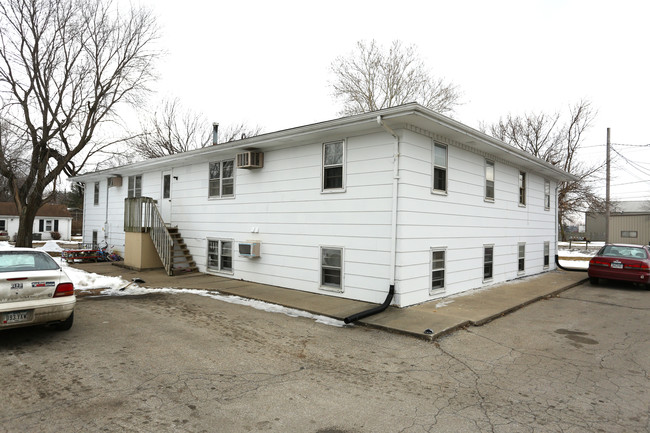 4623 NW 62nd Ave in Johnston, IA - Foto de edificio - Building Photo