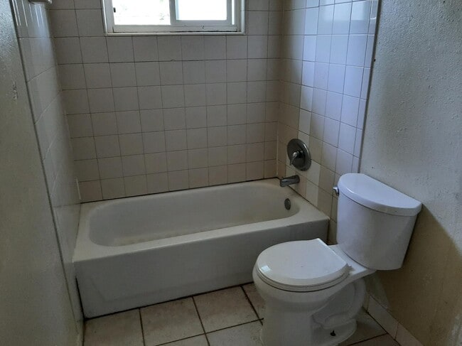 7425 Tiara Way, Unit Unit B in Citrus Heights, CA - Building Photo - Building Photo