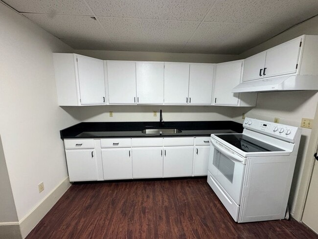 199 E Main St in Orange, MA - Building Photo - Building Photo