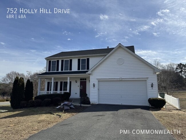 752 Holly Hill Dr in Barboursville, VA - Building Photo - Building Photo
