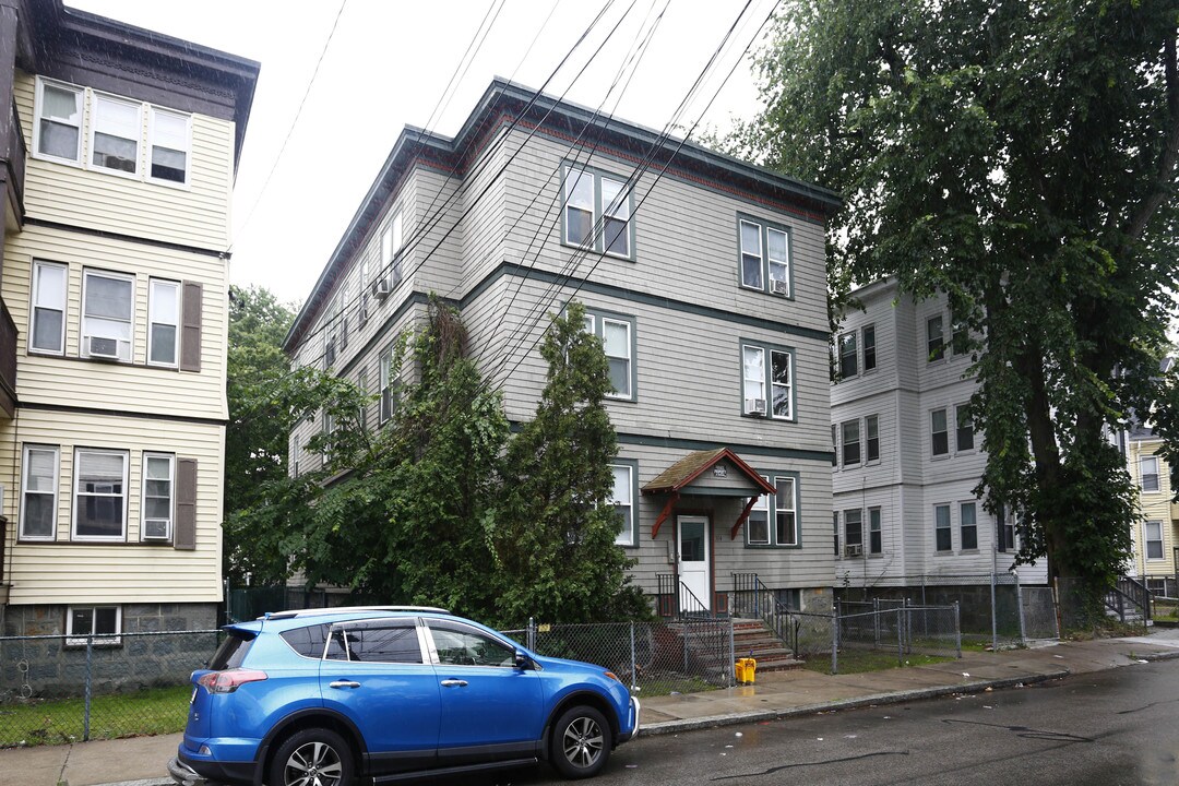 310-314 Fuller St in Dorchester, MA - Foto de edificio