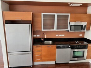 3470 E Coast Ave, Unit H2406 in Miami, FL - Building Photo - Building Photo