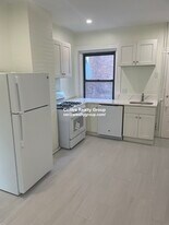 1855 Beacon St, Unit 2 in Brookline, MA - Building Photo