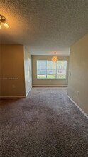 1401 Village Blvd in West Palm Beach, FL - Foto de edificio - Building Photo