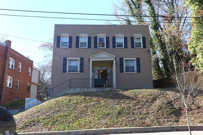 2887 Hartford St SE in Washington, DC - Building Photo - Building Photo