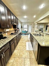 7631 McKinney Hls in San Antonio, TX - Building Photo - Building Photo