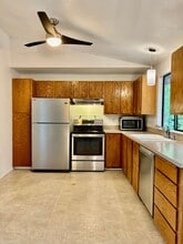 8621 NE 142nd St in Kirkland, WA - Building Photo - Building Photo