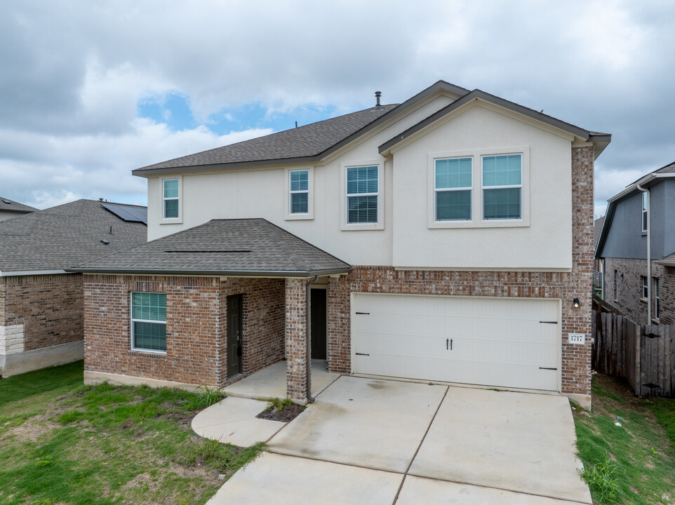 Devine Lake in Leander, TX - Foto de edificio