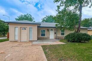 5703 Belmark St in Houston, TX - Building Photo