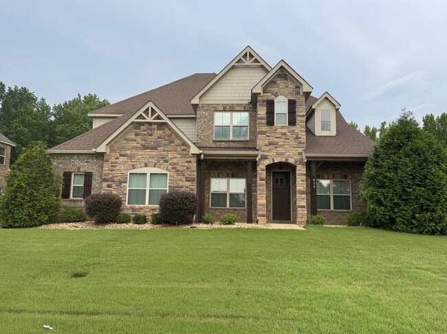 property at 436 Sydney Dr N