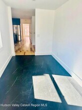 412 Main St, Unit 3 in Catskill, NY - Building Photo - Building Photo