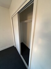 4213 N Westview Dr in Phoenix, AZ - Foto de edificio - Building Photo