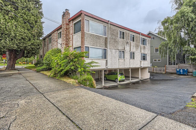 Woodland Walk in Seattle, WA - Building Photo - Building Photo