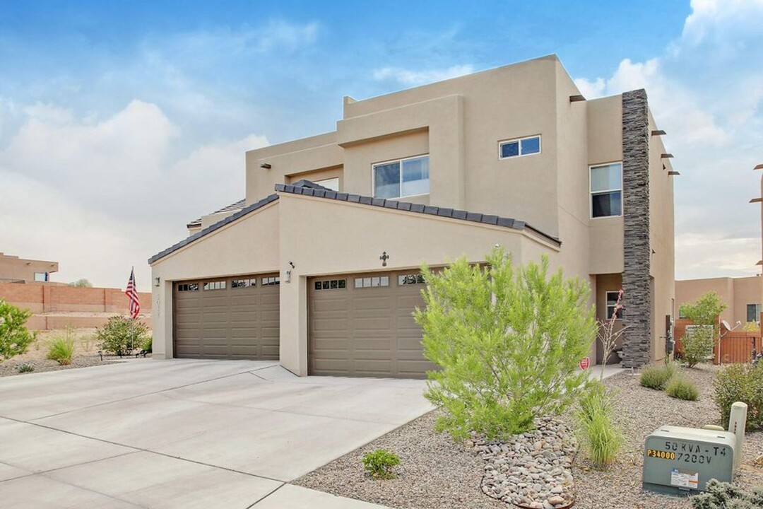 5028 Costa Maresme Dr NW in Albuquerque, NM - Building Photo