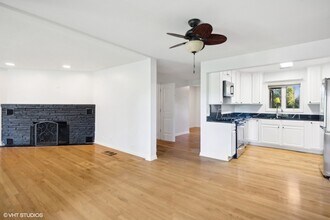 2897 87th St in Darien, IL - Building Photo - Building Photo