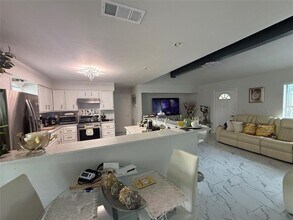 968 Red Town Rd in Elgin, TX - Building Photo - Building Photo