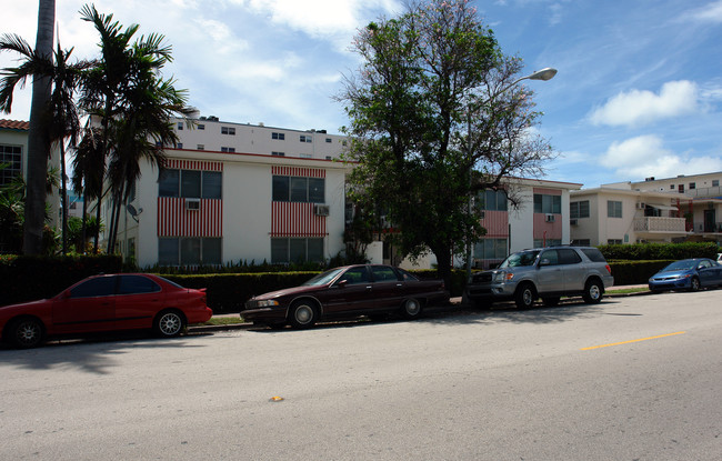 735 Euclid Ave in Miami Beach, FL - Building Photo - Building Photo