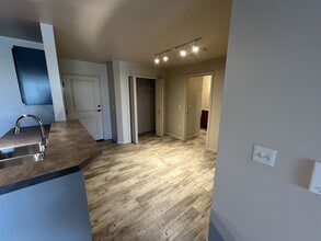 Cobblestone Creek in Pleasant Prairie, WI - Building Photo - Building Photo