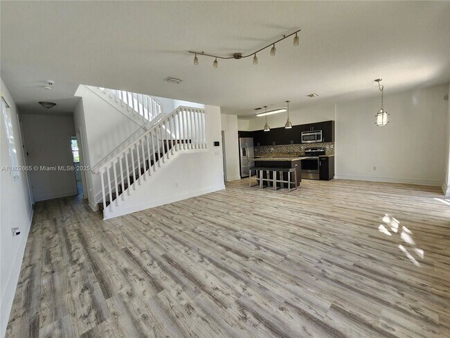 22433 SW 102nd Ave in Miami, FL - Building Photo - Building Photo