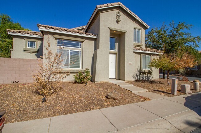 property at 3828 E Pollack St