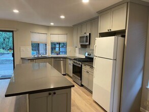 10281 Parlett Pl in Cupertino, CA - Building Photo - Building Photo