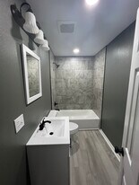 121 Lloyd St, Unit Garage Apartment in Nacogdoches, TX - Building Photo