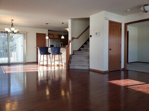 3718 Stonebridge Dr in Madison, WI - Building Photo - Building Photo