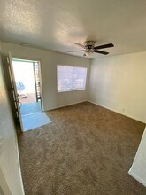 2538 Valley St in Las Vegas, NV - Building Photo - Building Photo