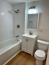 5308-5314 Market St in Oakland, CA - Building Photo - Building Photo