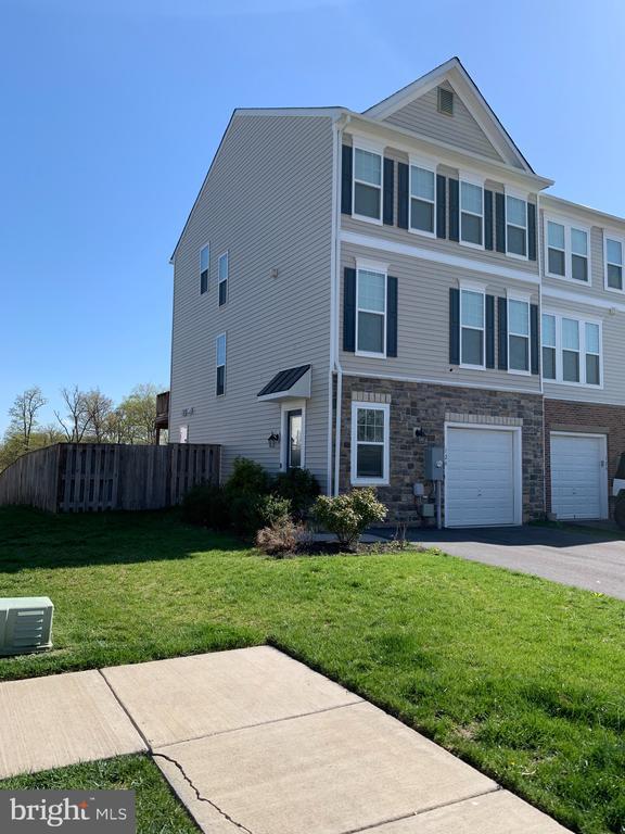126 Biscane Ct in Winchester, VA - Foto de edificio - Building Photo