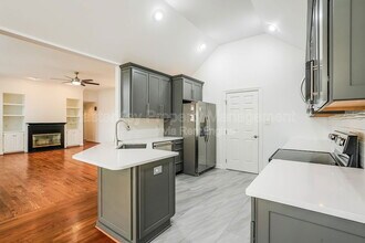 105 Wagon Trail Dr in Cary, NC - Building Photo - Building Photo