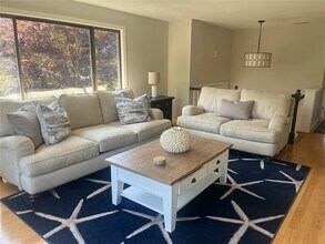 16 Pleasant View Dr in Little Compton, RI - Building Photo - Building Photo