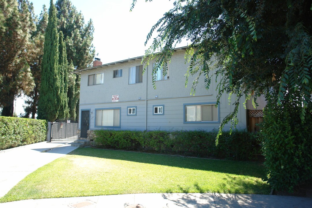 752 Deland Ave in San Jose, CA - Building Photo