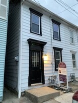 170 E Penn St in Carlisle, PA - Building Photo