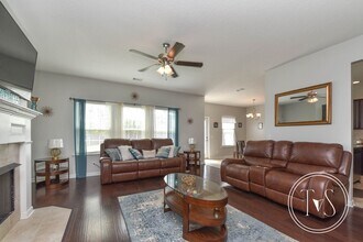 1095 Marne Blvd in Hinesville, GA - Building Photo - Building Photo