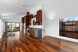 4638 Del Monte Ave in San Diego, CA - Building Photo - Building Photo