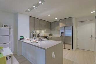 51 Innes Ct in San Francisco, CA - Building Photo - Building Photo